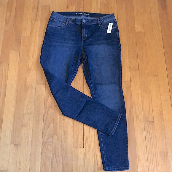 Old Navy Denim - Old Navy Rockstar Mid-Rise Jean
